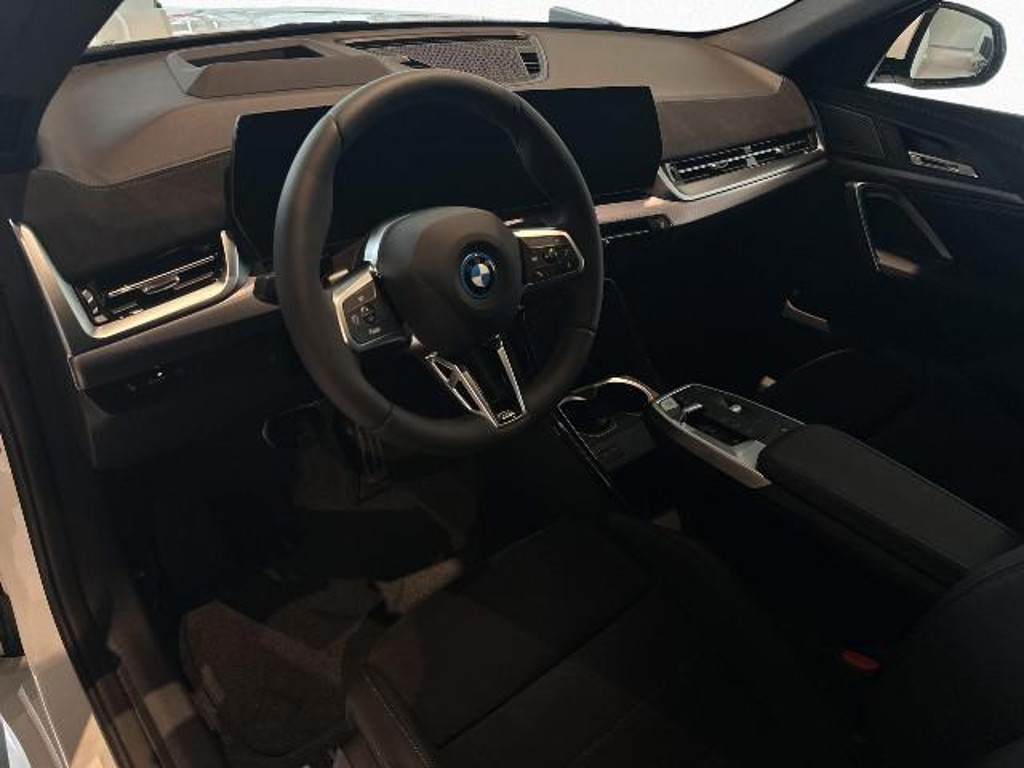 BMW iX2