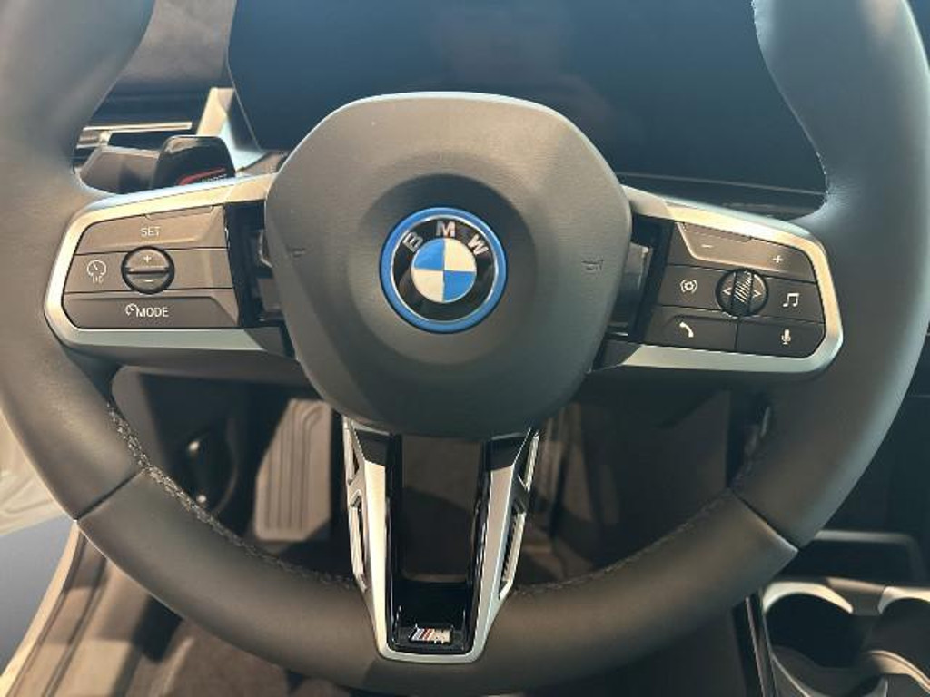 BMW iX2