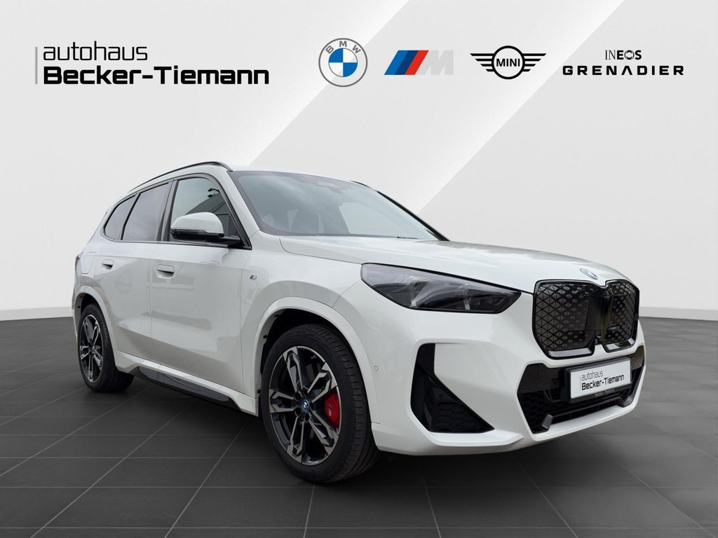 BMW iX1