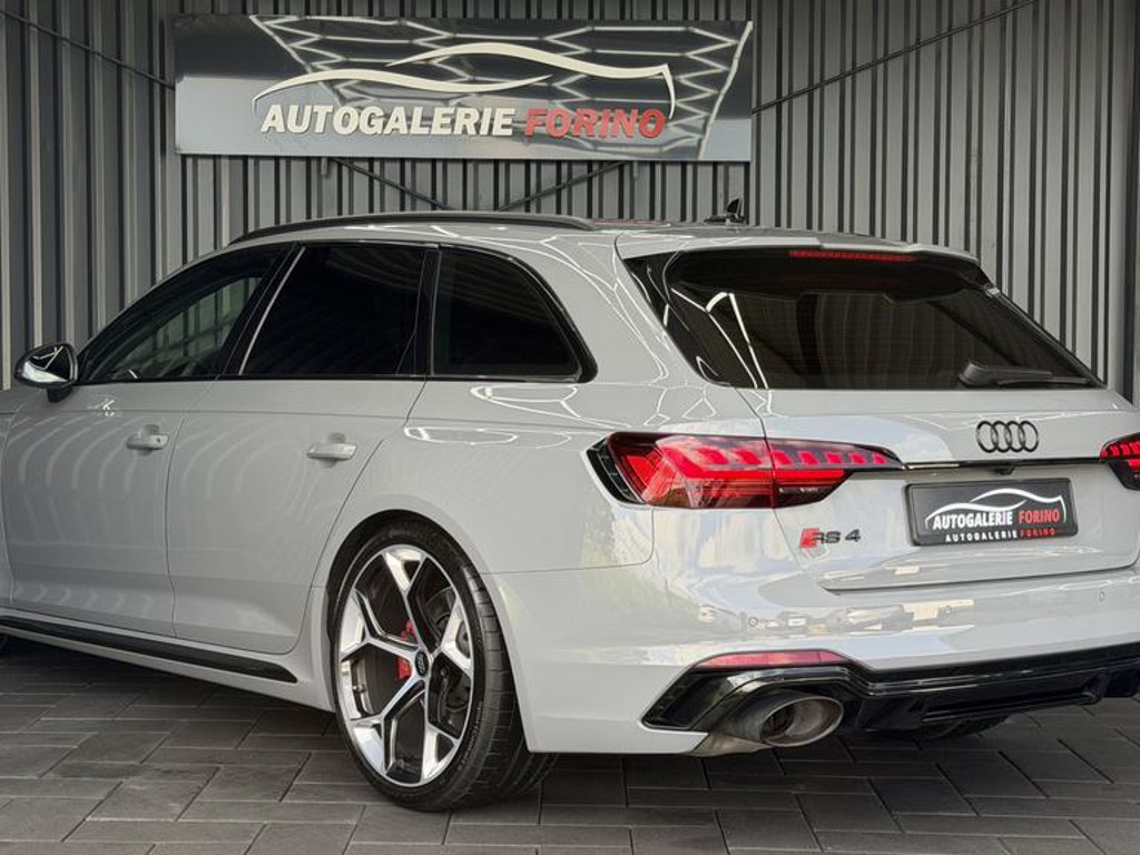 Audi RS4