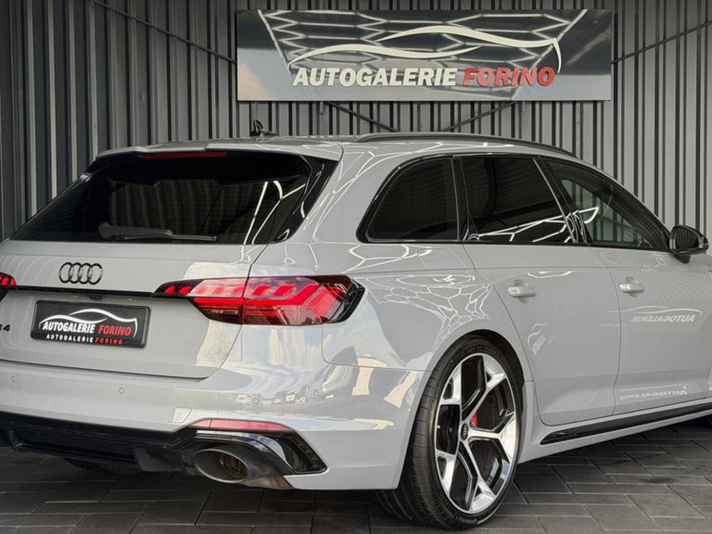Audi RS4