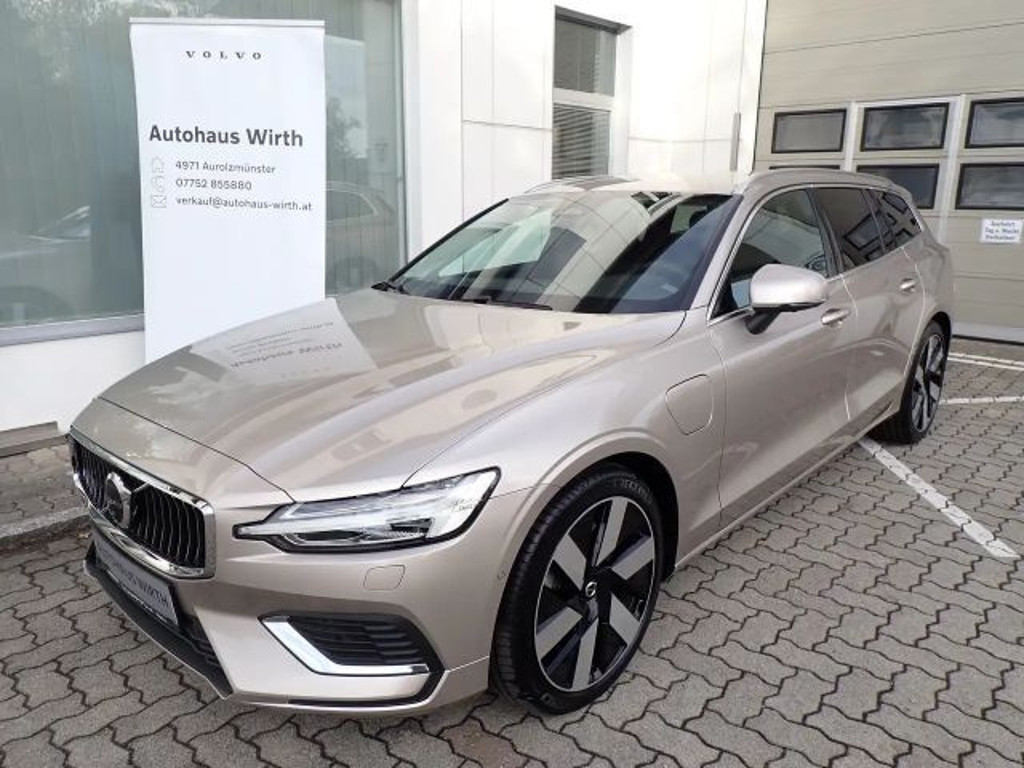 Volvo V60 T8 Plus Bright