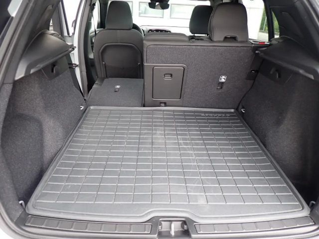 Volvo EX40