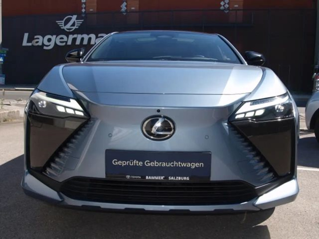Lexus RZ