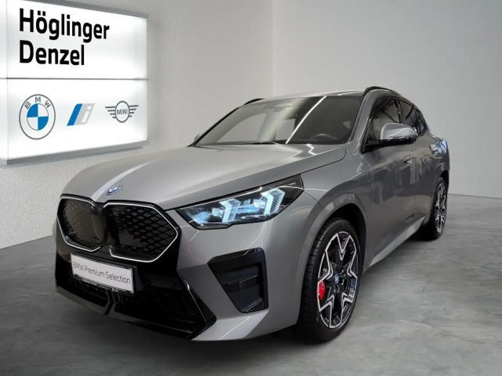 BMW iX2 xDrive30