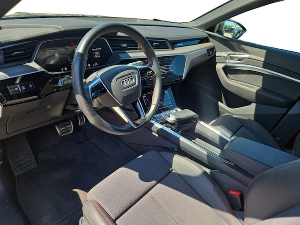 Audi Q8 e-tron