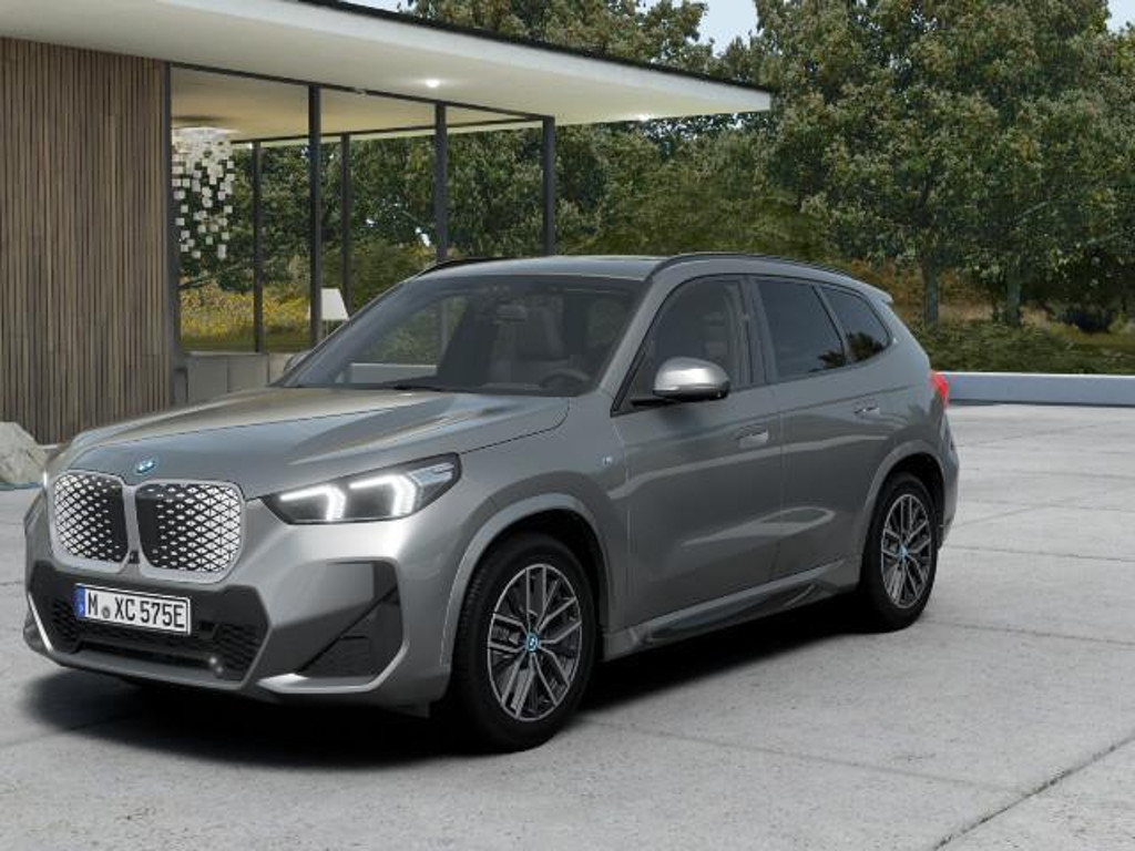 BMW iX1 xDrive30