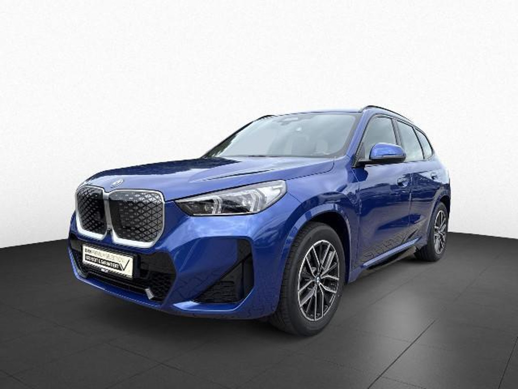 BMW iX1 xDrive30