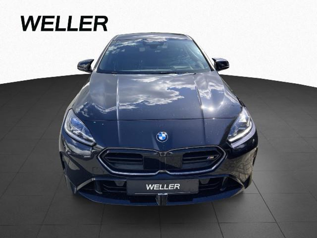BMW M235