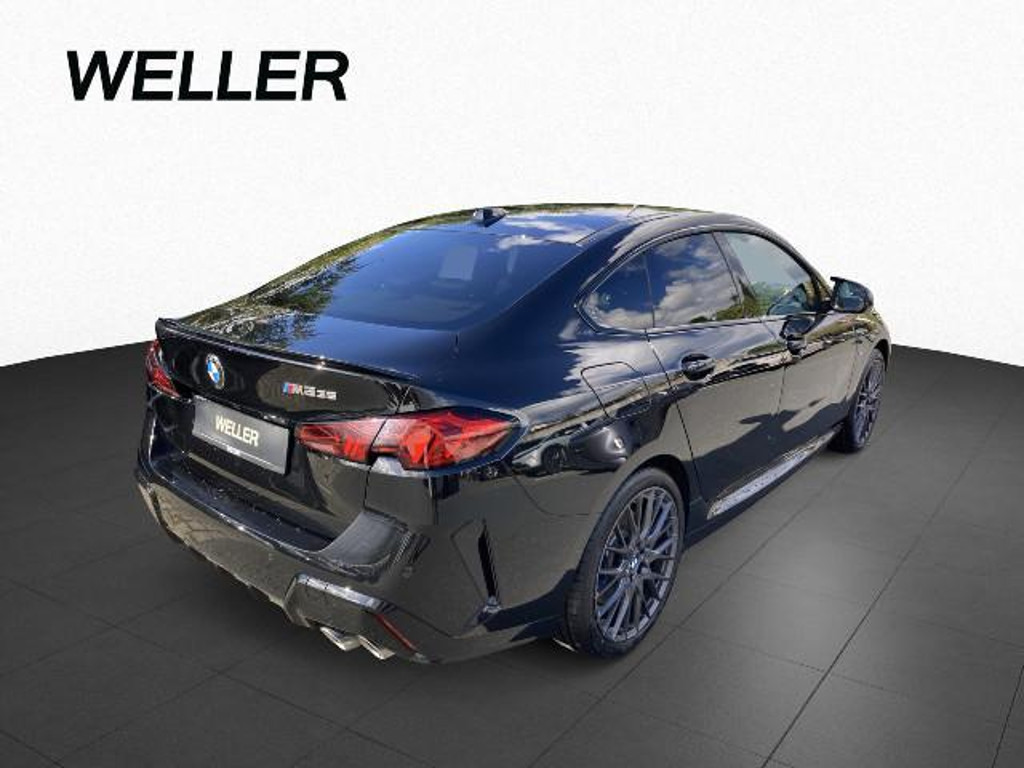 BMW M235