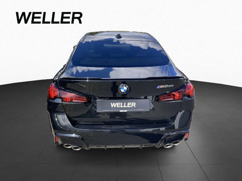 BMW M235