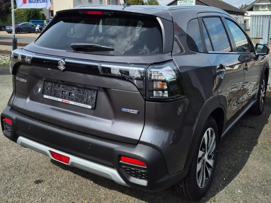 Suzuki S-Cross