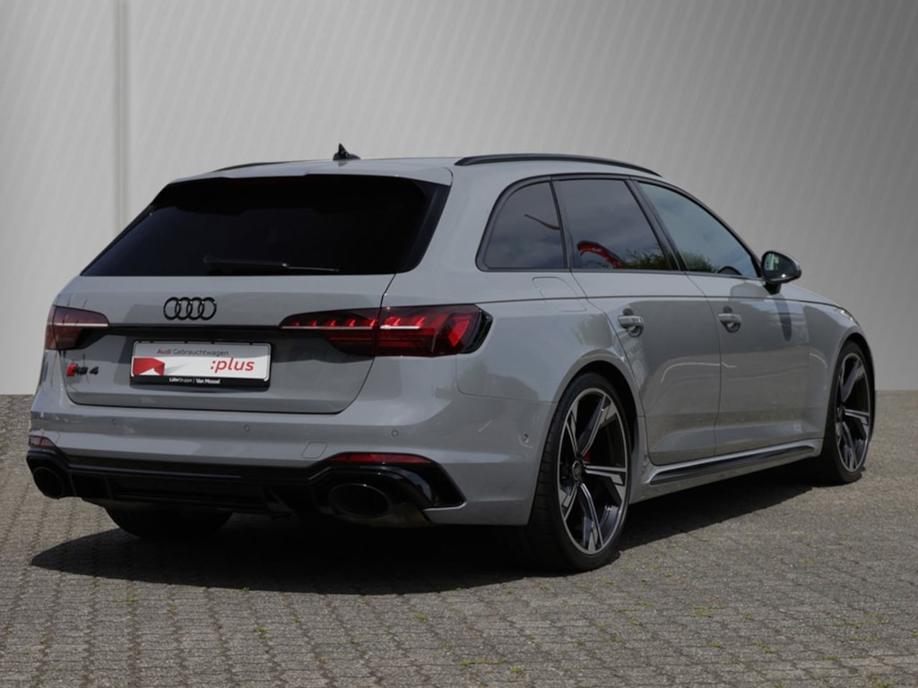 Audi RS4