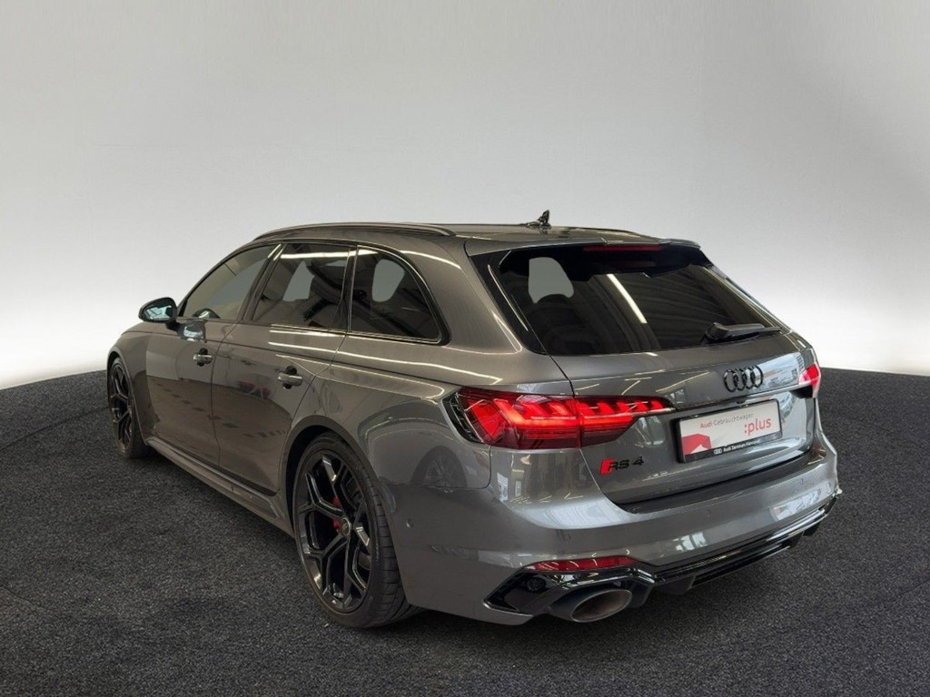 Audi RS4