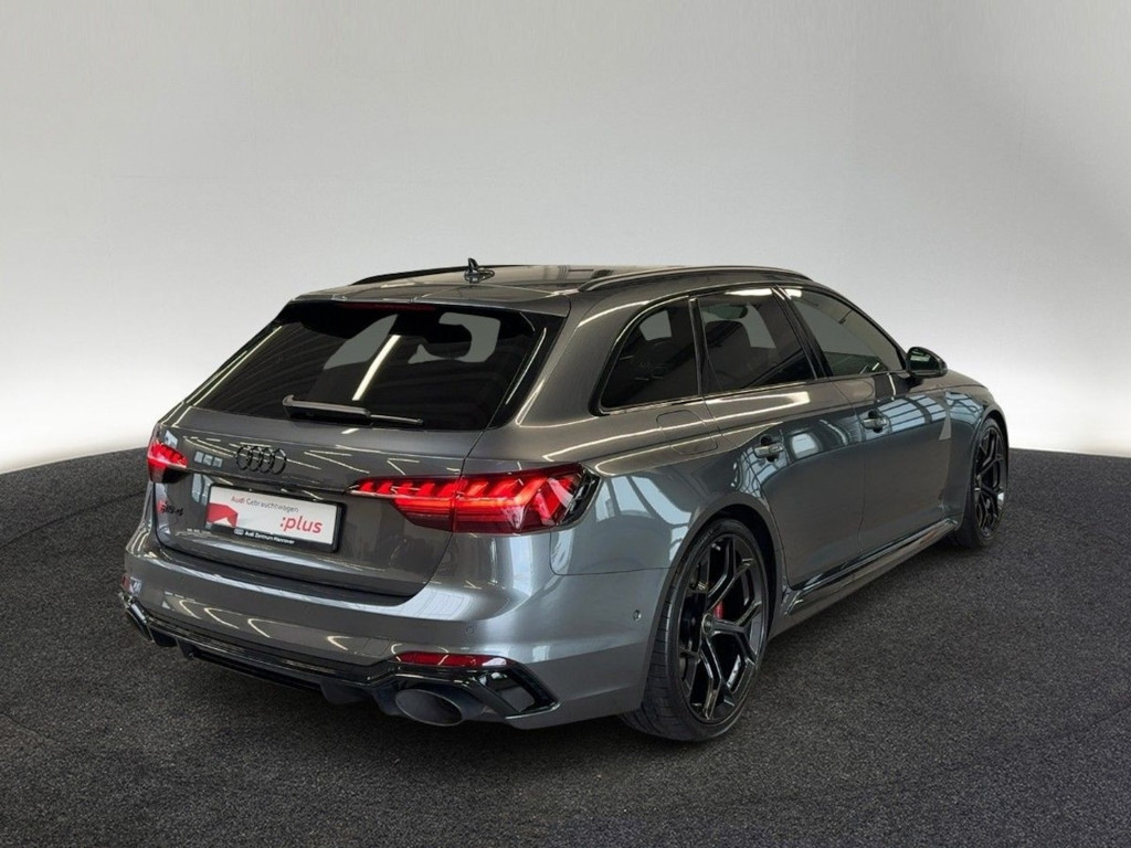 Audi RS4