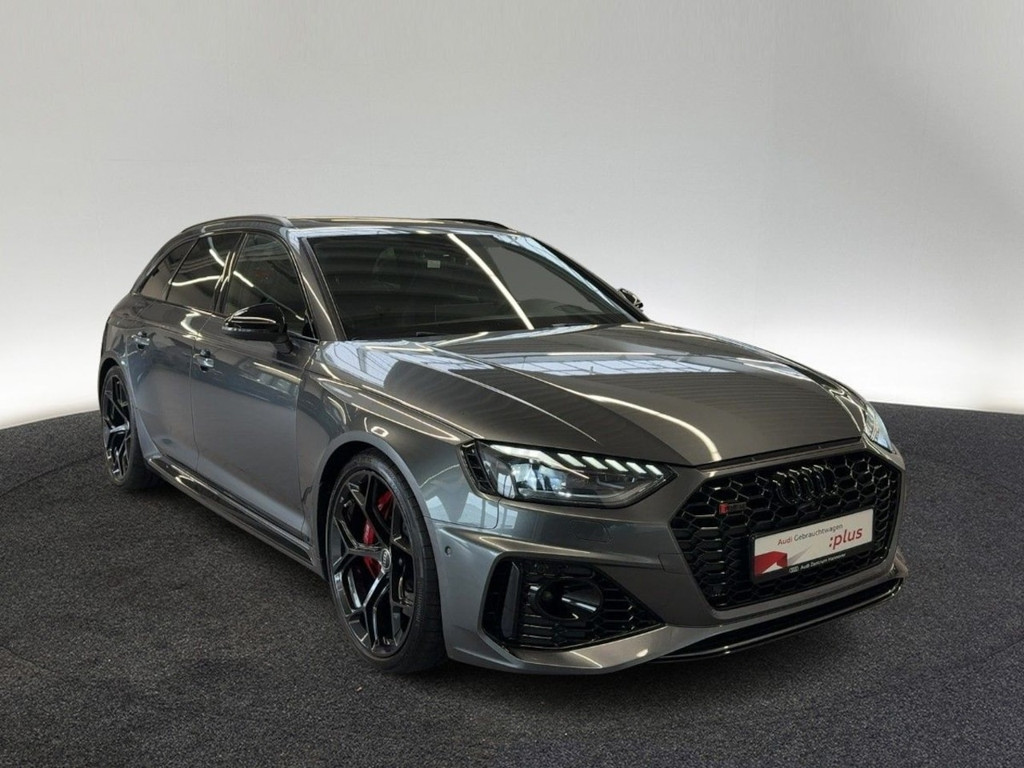 Audi RS4