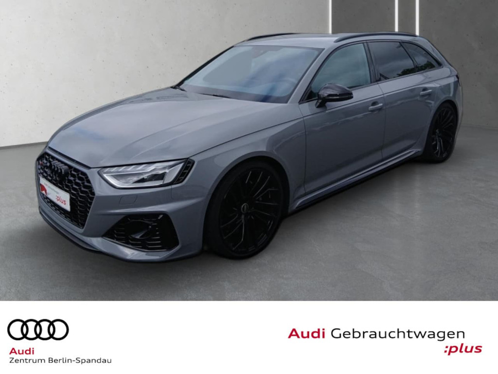 Audi RS4 Avant Quattro