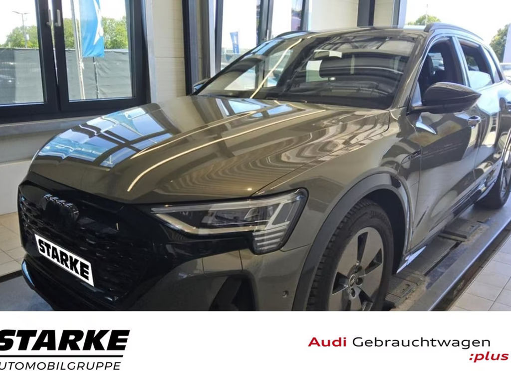 Audi Q8 e-tron Quattro 50