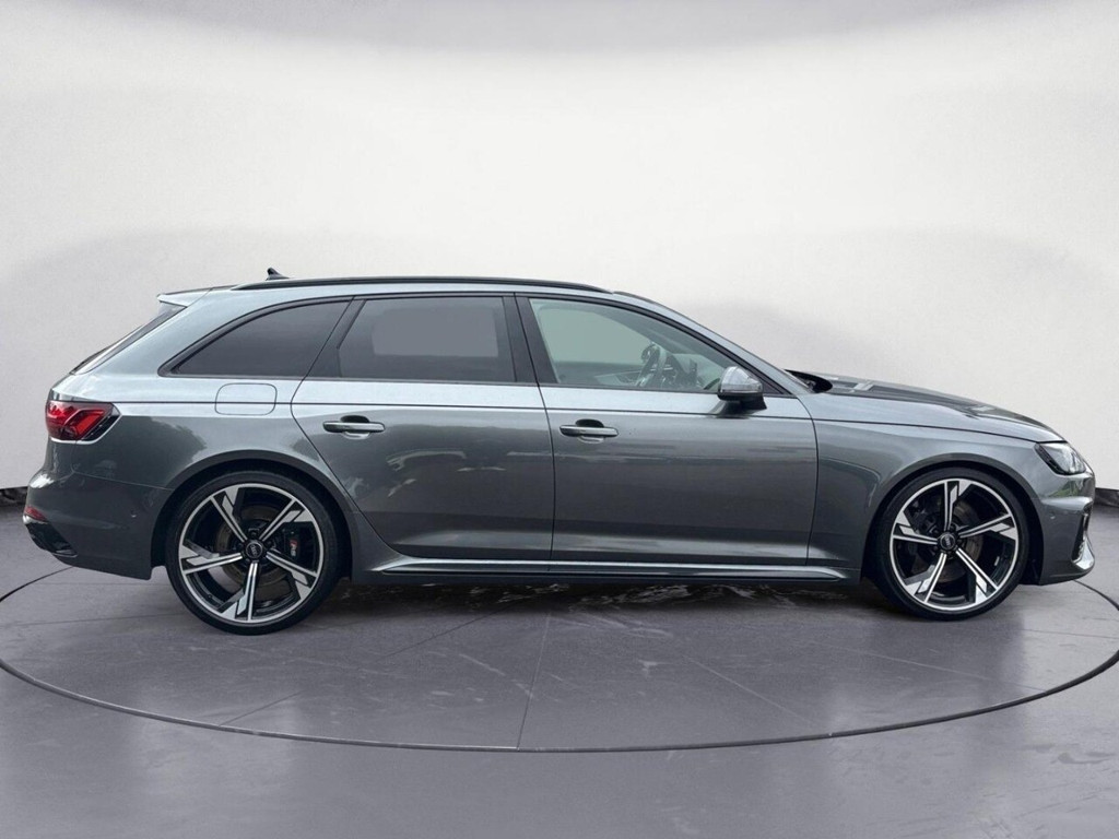 Audi RS4