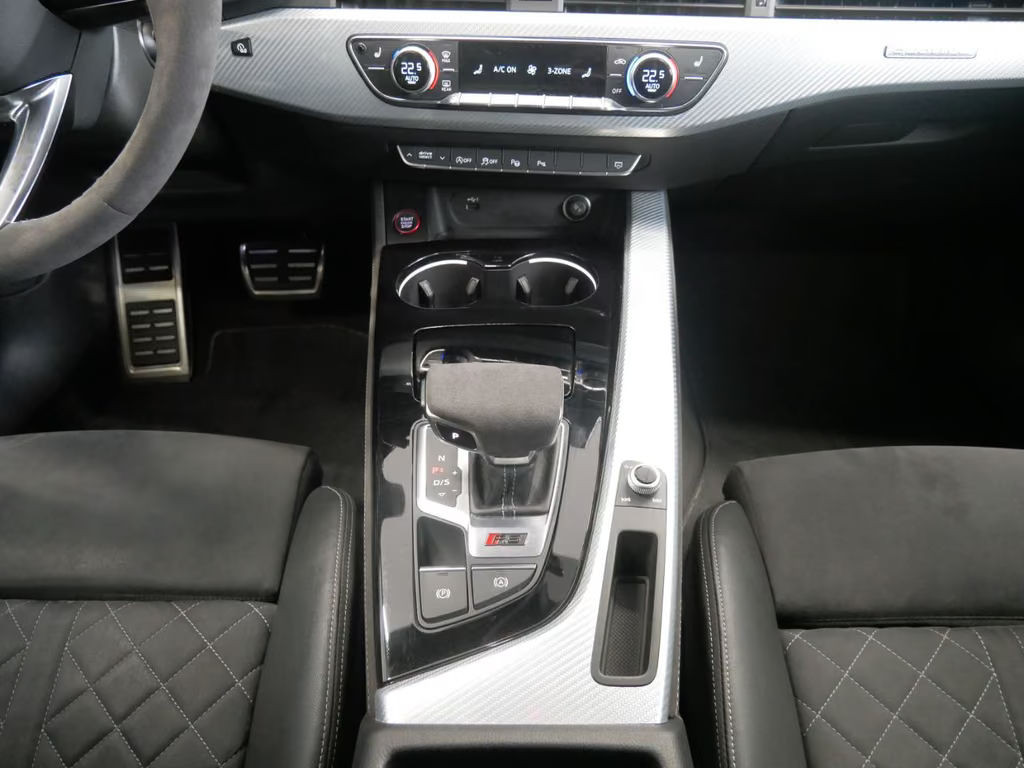 Audi RS4