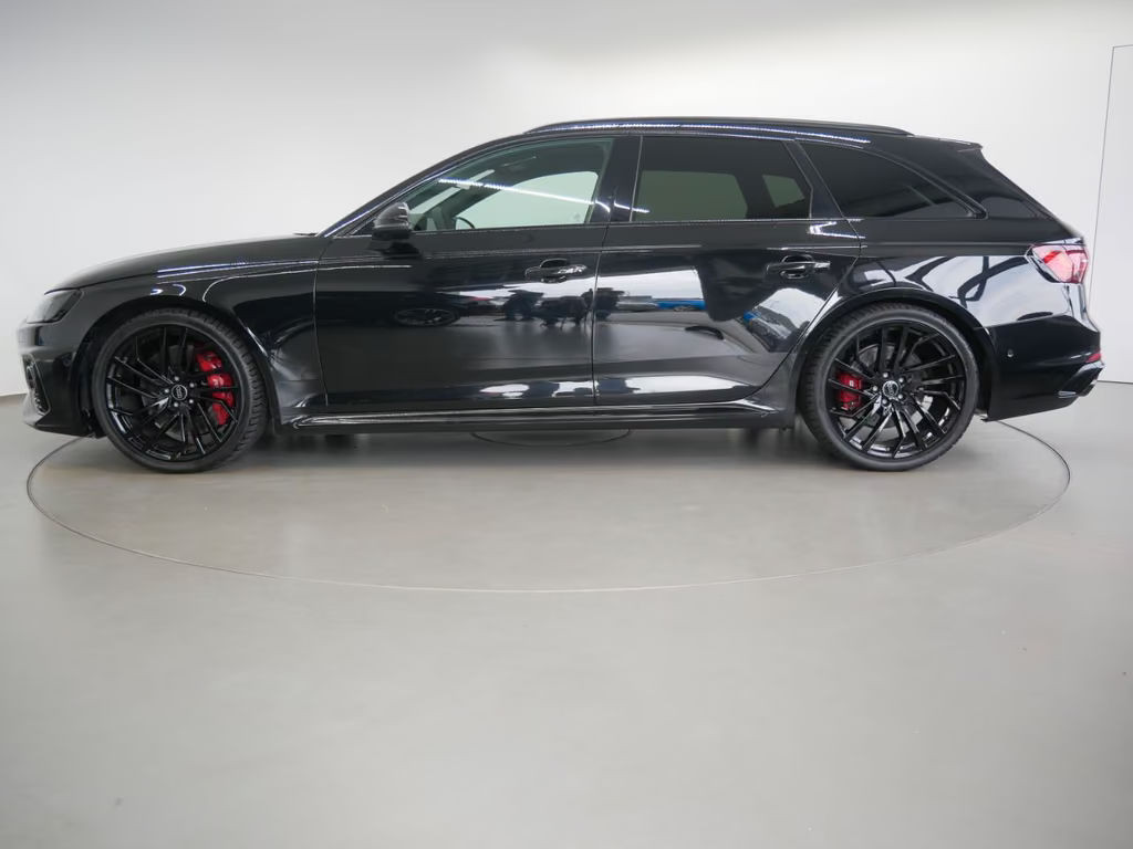 Audi RS4