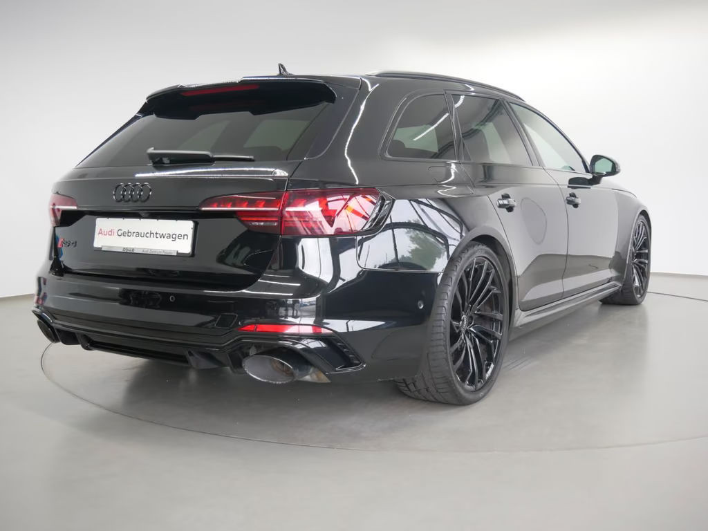 Audi RS4