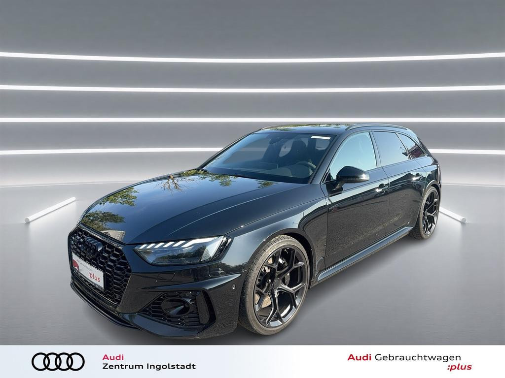 Audi RS4 Avant Competition