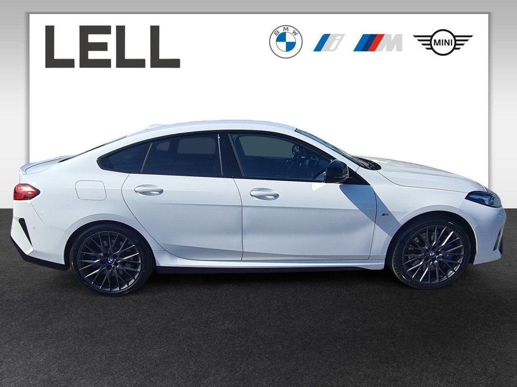 BMW M235
