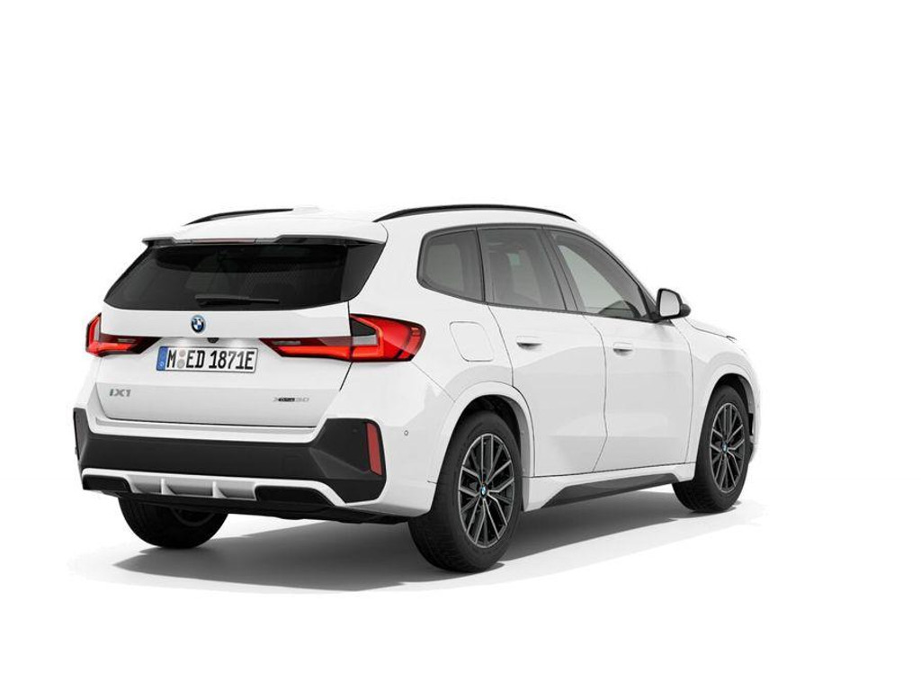 BMW iX1