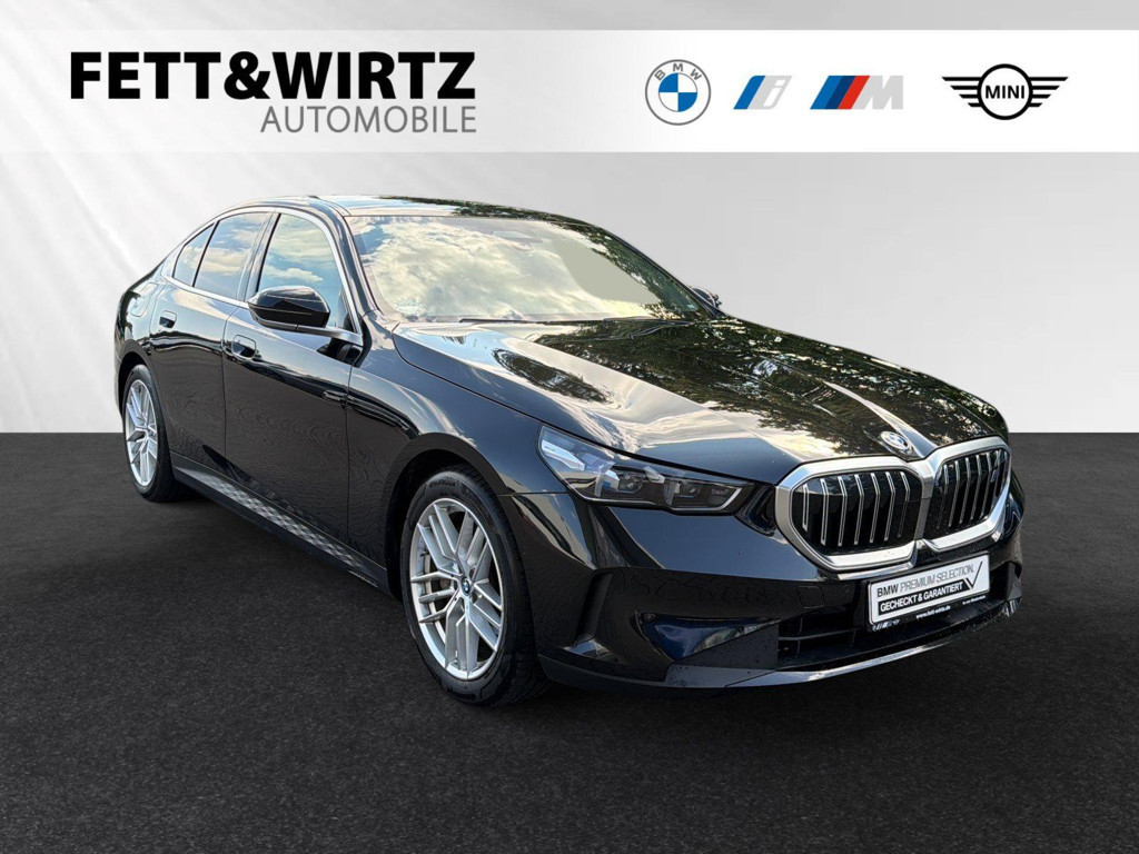 BMW i5 Sedan