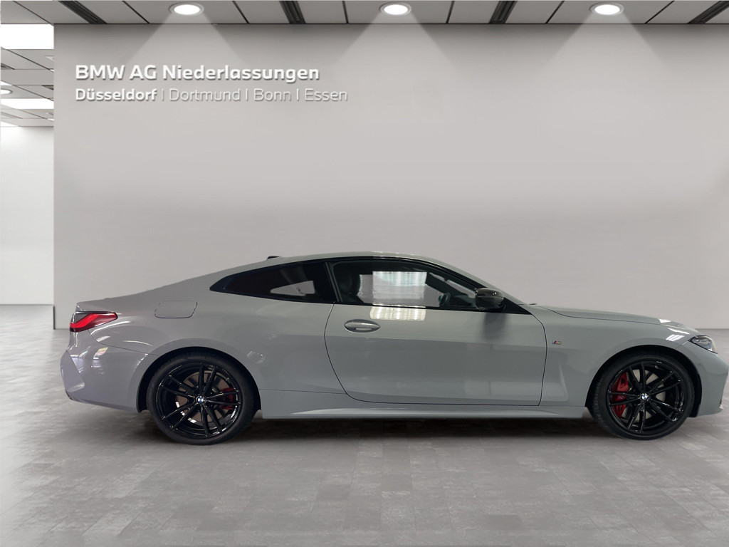 BMW M440