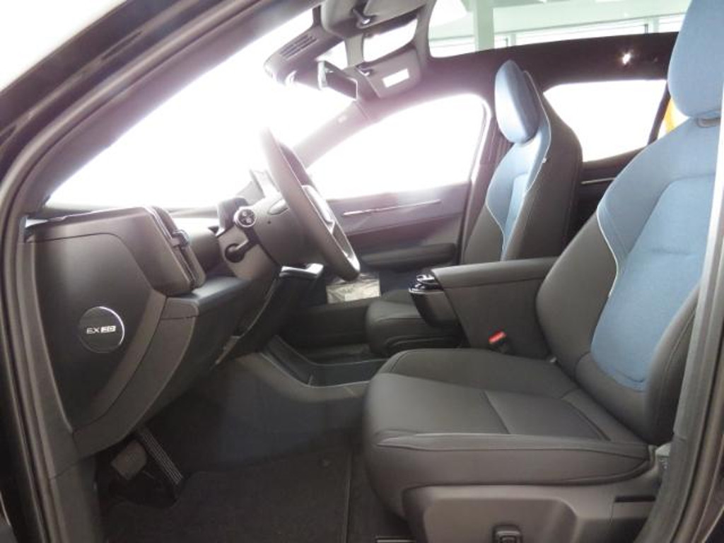 Volvo EX30