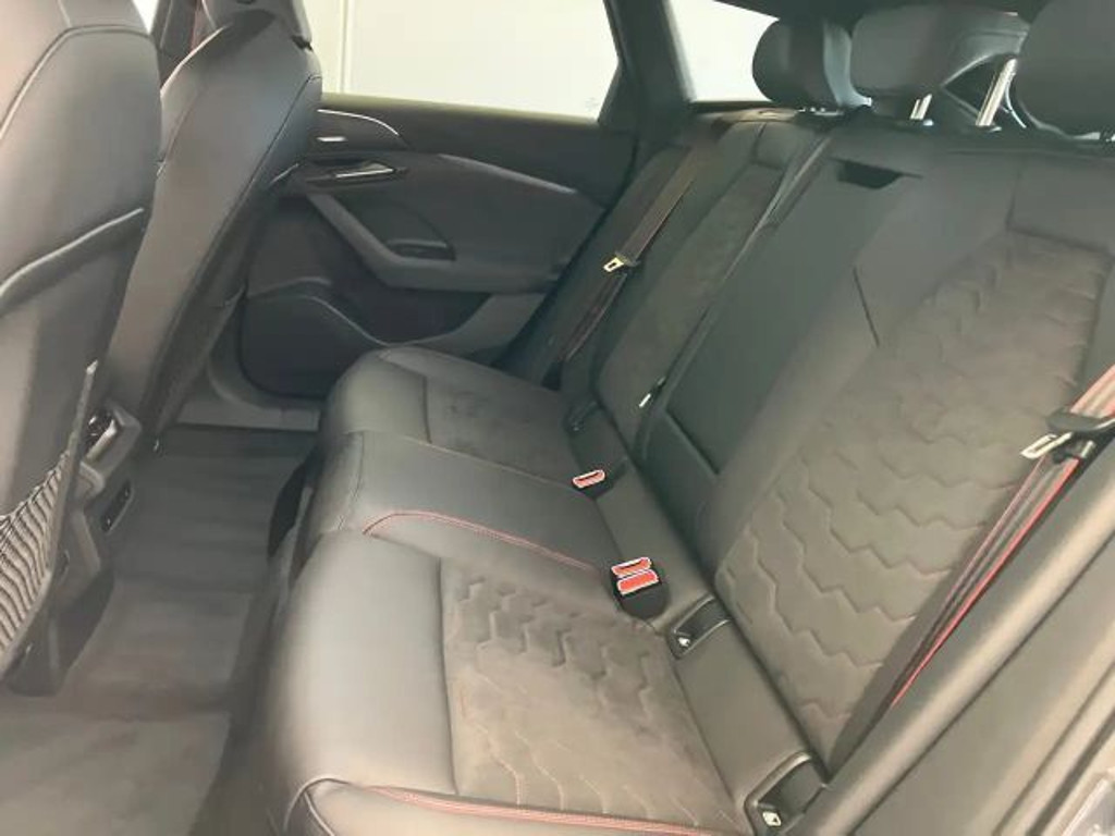 Audi S6 e-tron