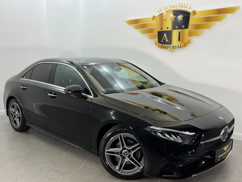 Mercedes-Benz A-Klasse A 180 AMG Line A 180 d