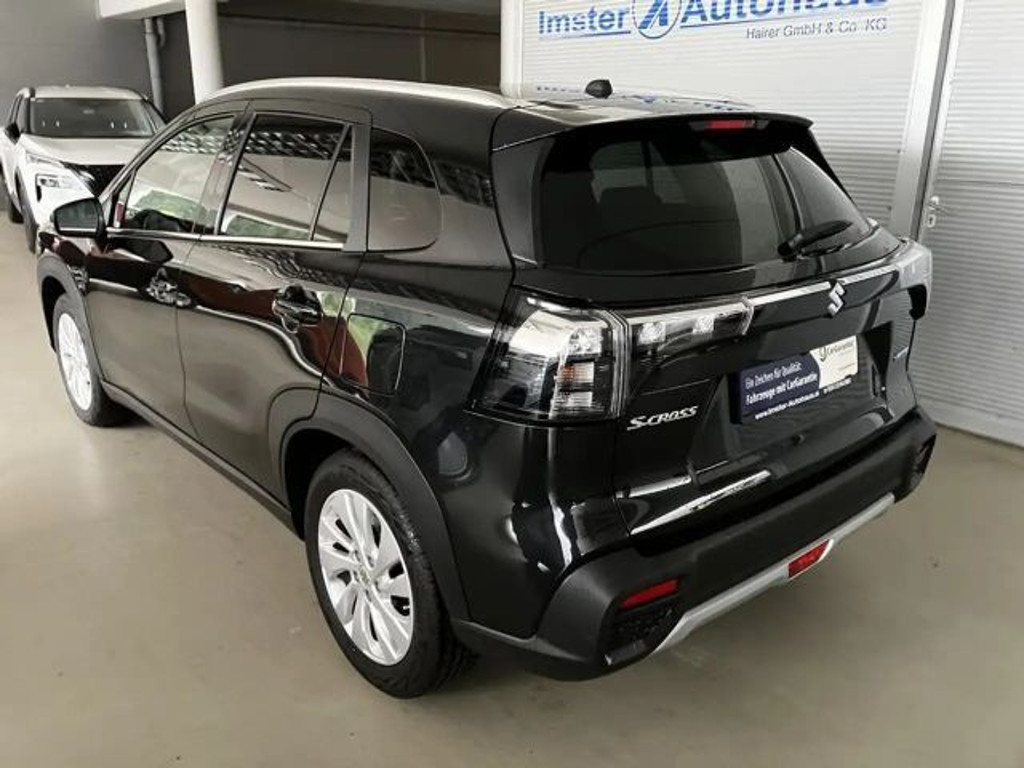 Suzuki S-Cross
