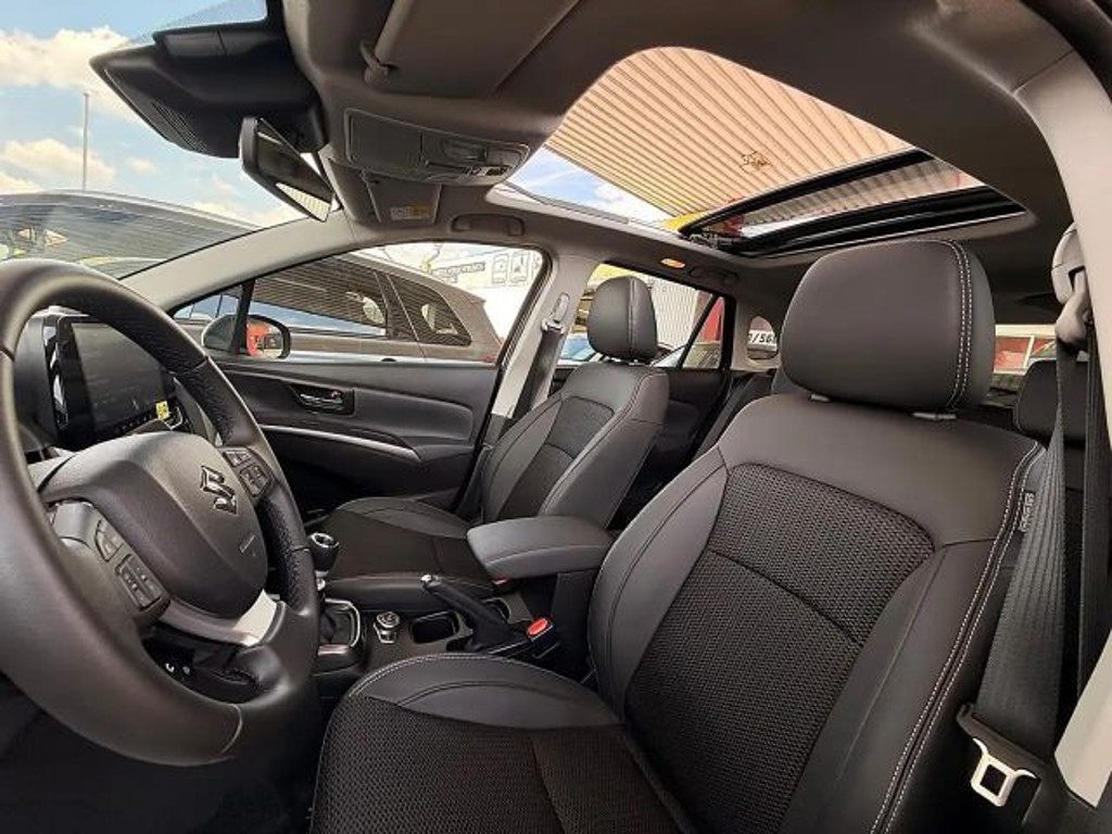 Suzuki S-Cross