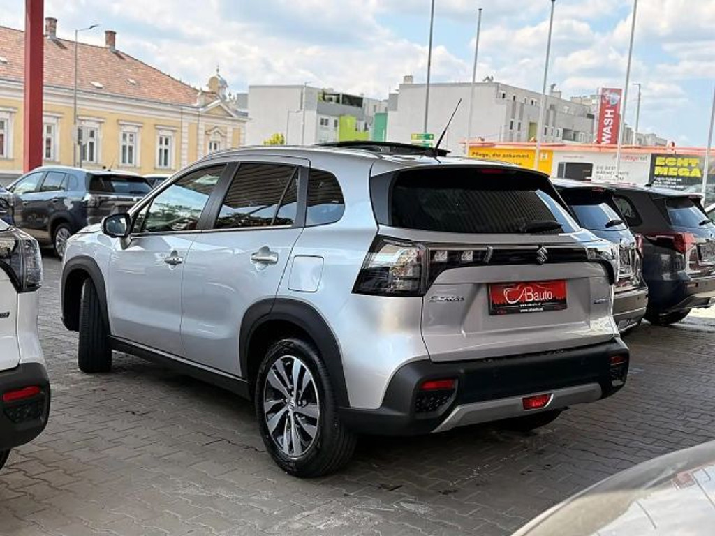 Suzuki S-Cross