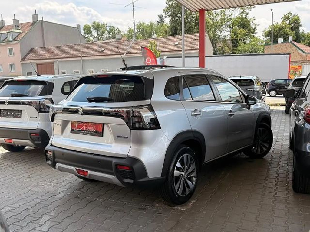 Suzuki S-Cross