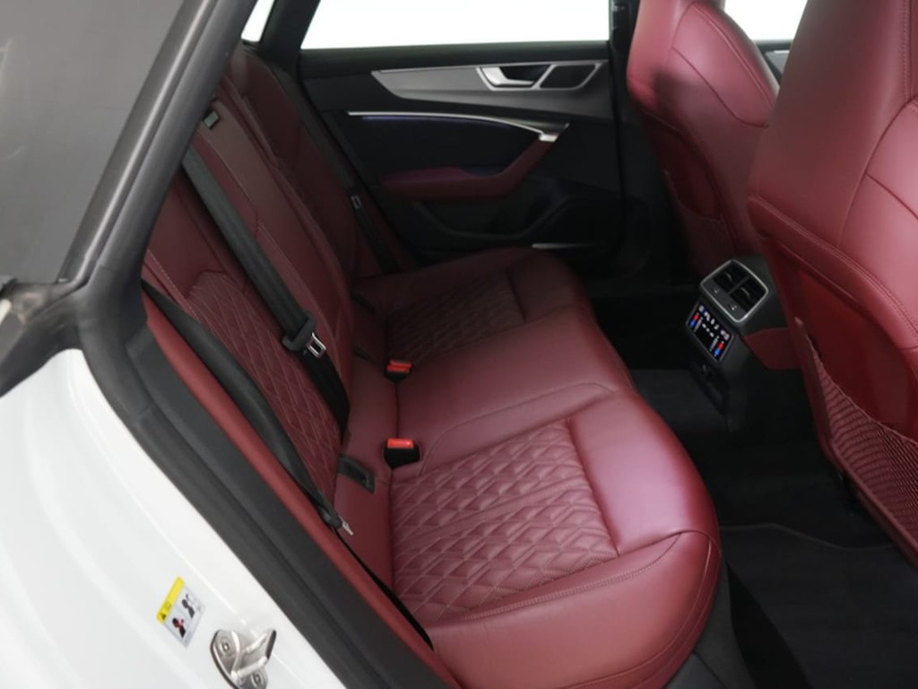 Audi S7