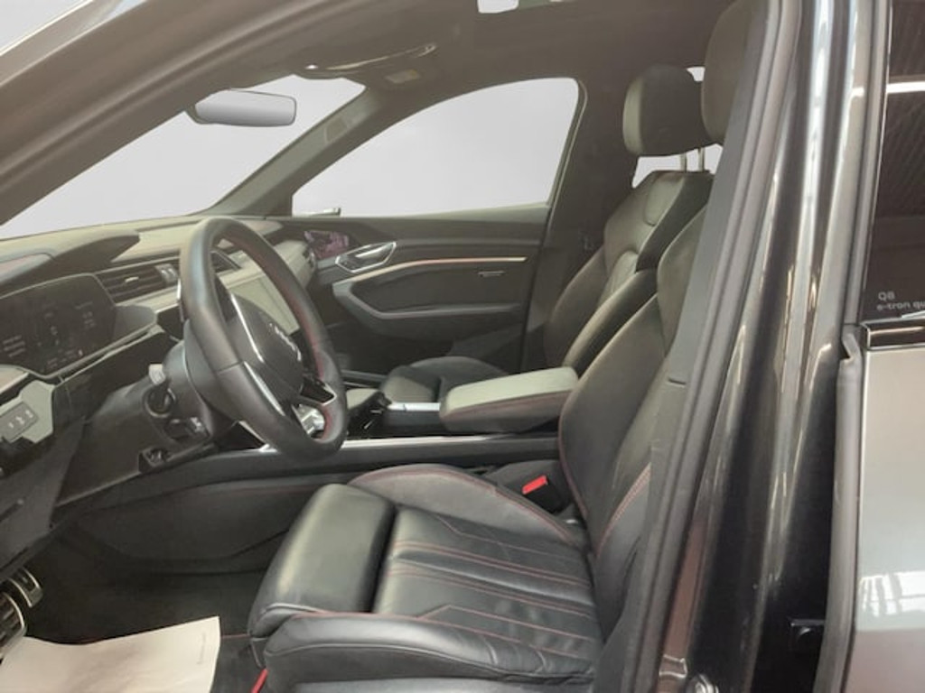 Audi Q8 e-tron