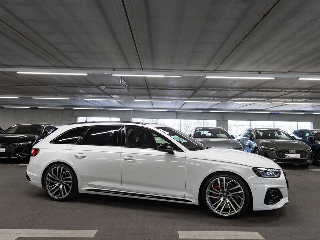 Audi RS4