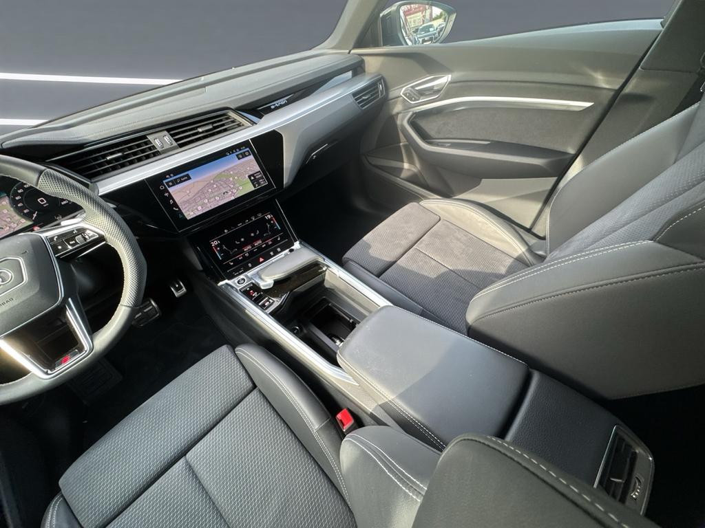 Audi Q8 e-tron