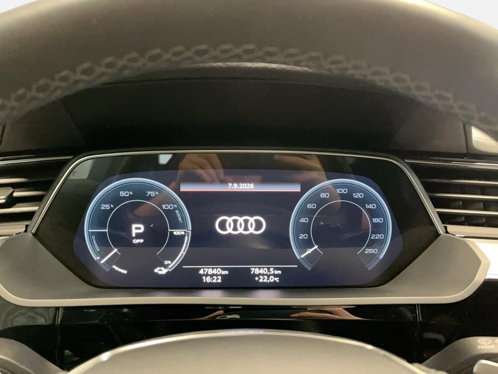 Audi Q8 e-tron
