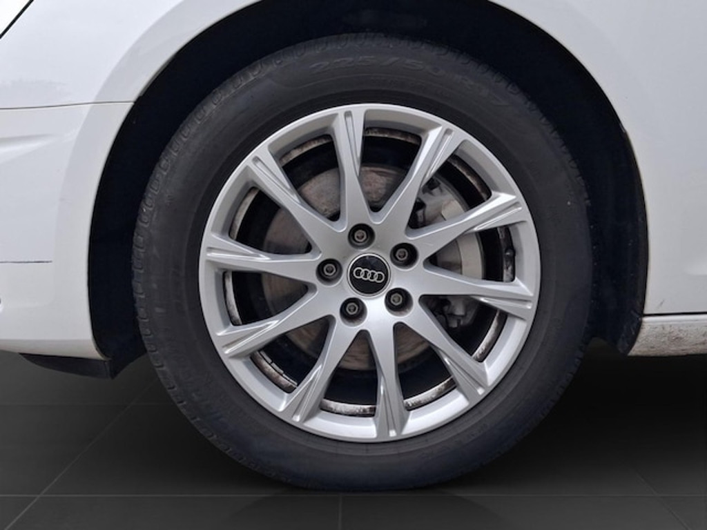 Audi A4 Avant S-Tronic 40 TDI