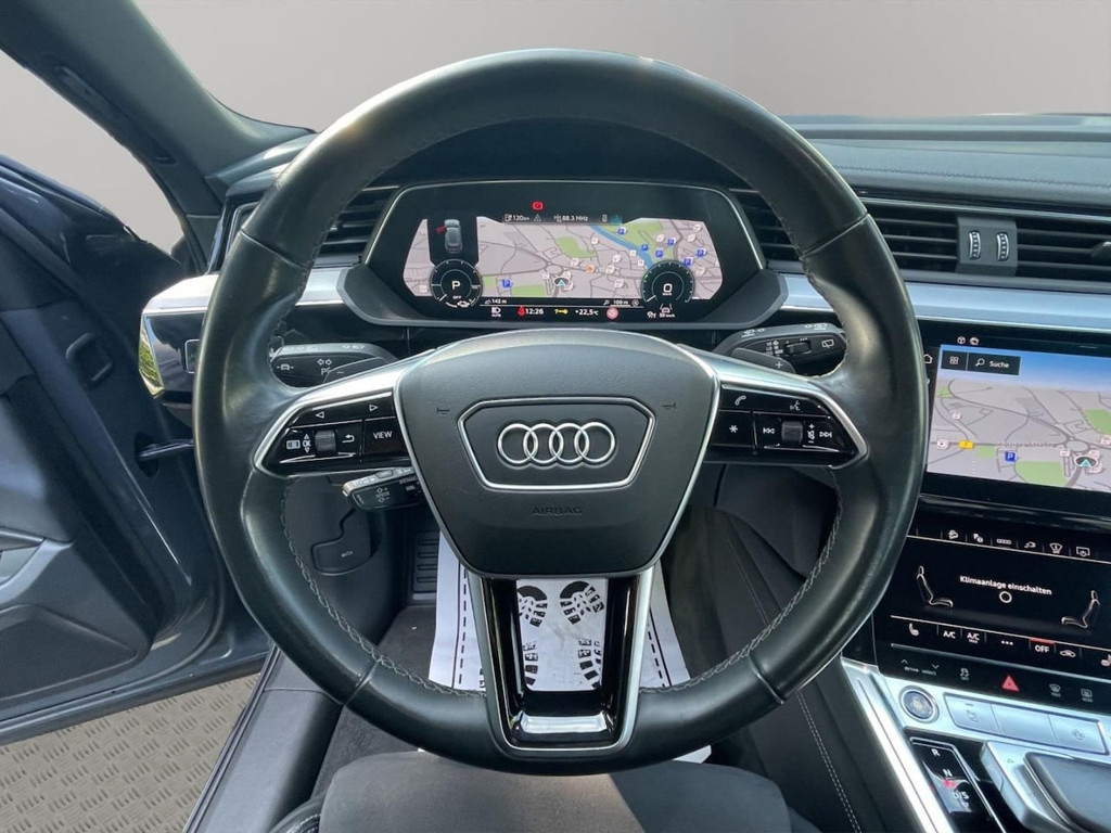 Audi Q8 e-tron