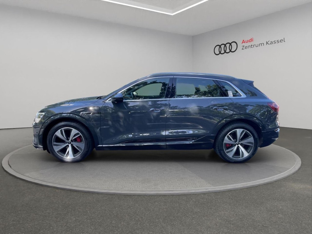 Audi Q8 e-tron