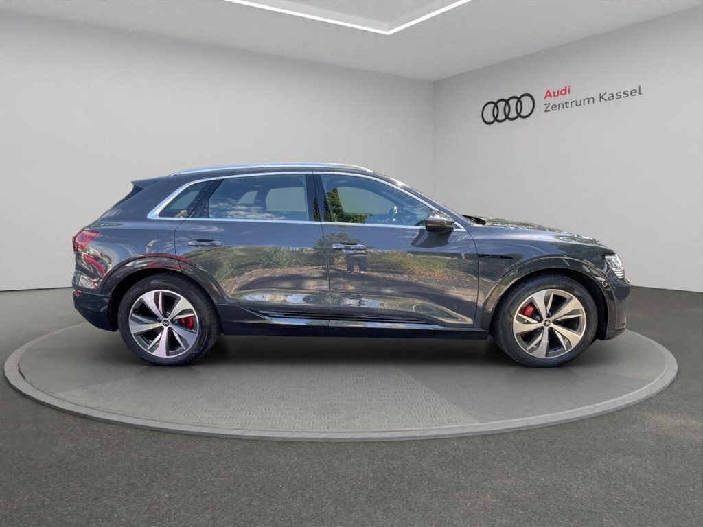 Audi Q8 e-tron