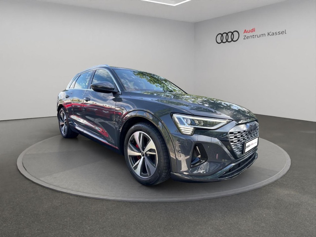 Audi Q8 e-tron
