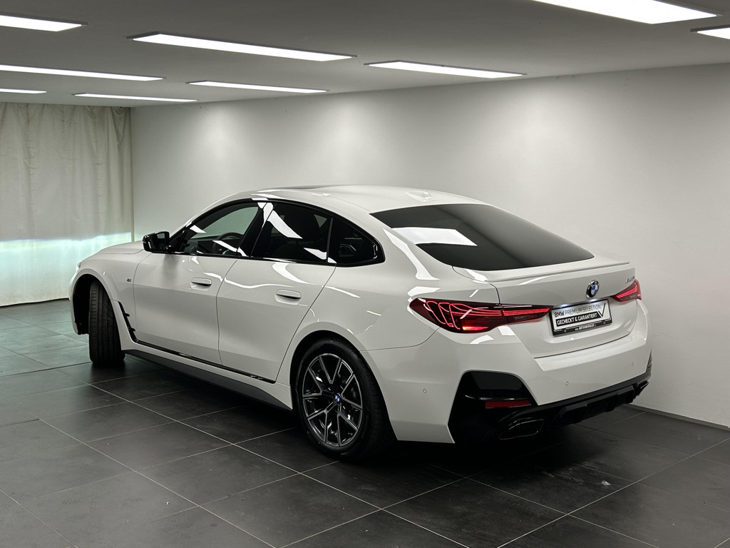 BMW M440