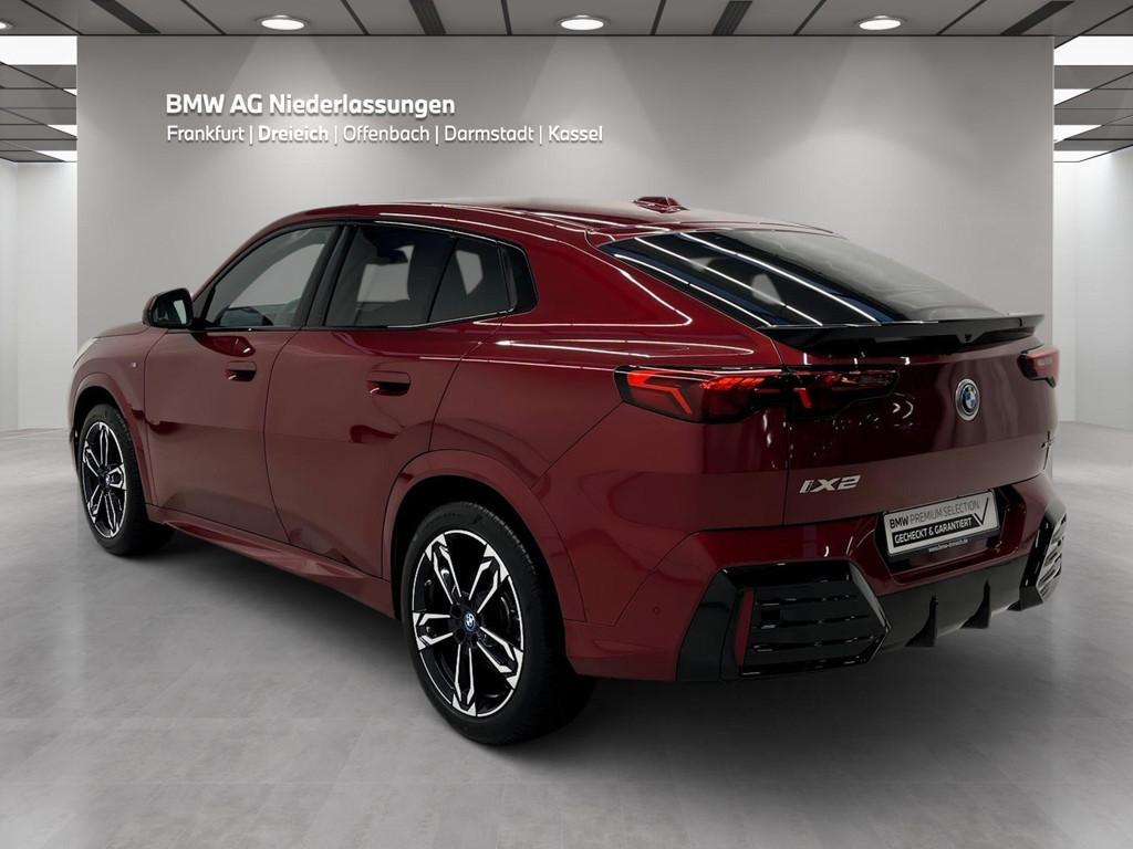 BMW iX2